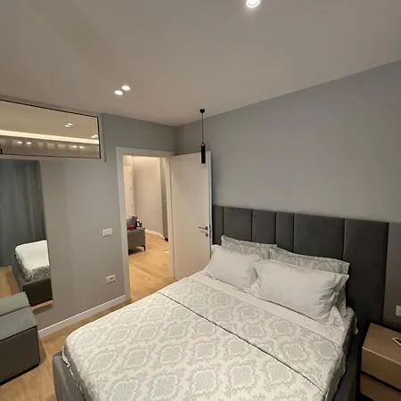Elrej Apartments Тирана Екстер'єр фото