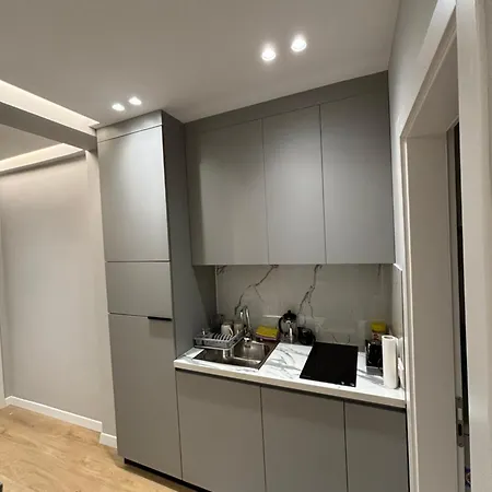 Elrej Apartments Тирана Екстер'єр фото
